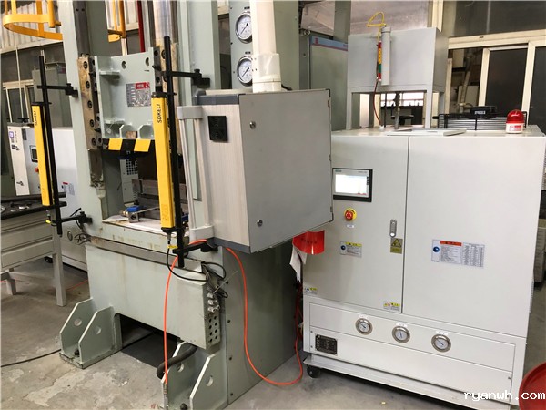 模温机为什么能准确控温