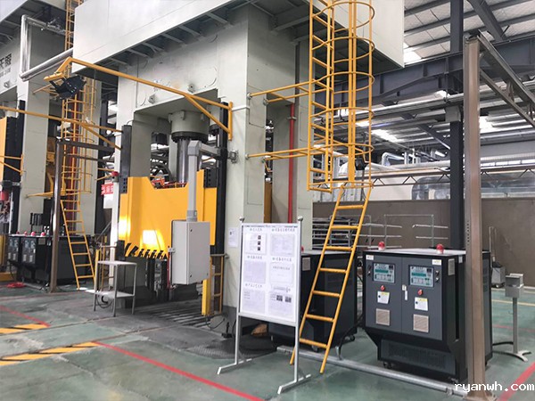 玻璃钢油加热器2