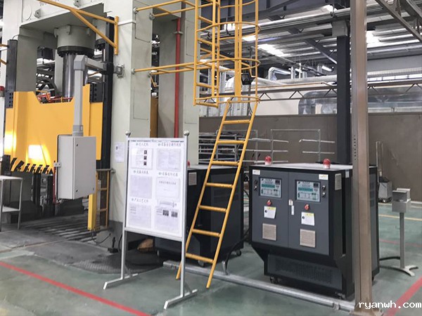 SMC模具加温油温机