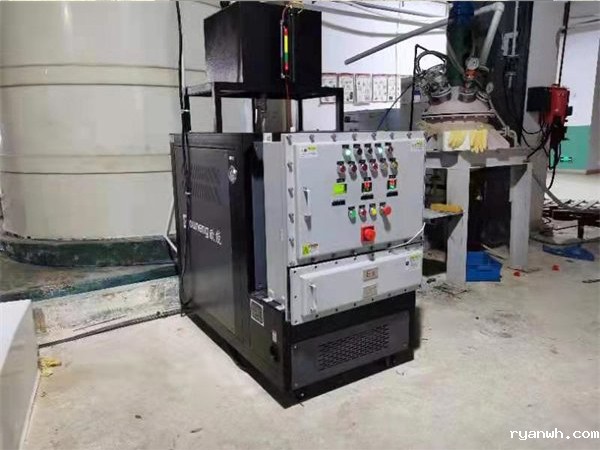 防爆风冷冷热一体机2