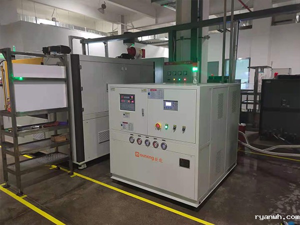 水冷式冷热一体机