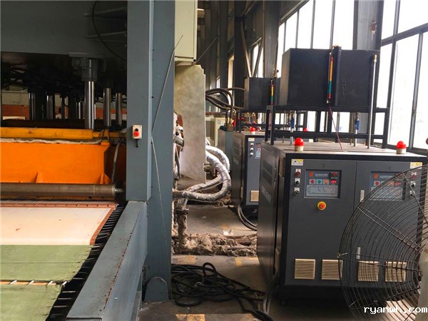 模温机如何做到准确控温