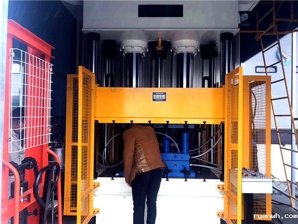 冷热油切换模温机应用