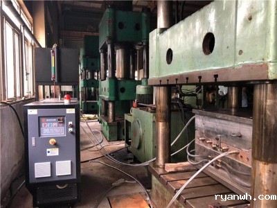 模温机的分类问题，模温机种类齐全找「必威app精装版苹果版下载安装教程机械」