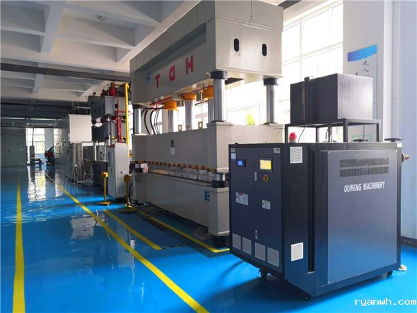 120度模温机价格多少？「必威app精装版苹果版下载安装教程机械」0差价厂价直销