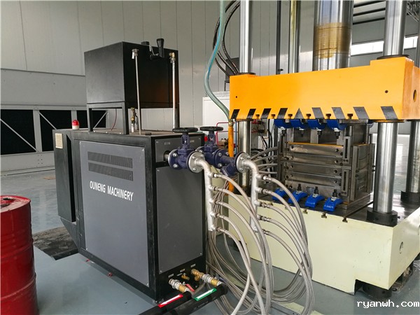 180度油温机和300度油温机有什么区别？