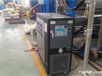 高温水式模温机厂家哪里找，南京优质厂家找「必威app精装版苹果版下载安装教程机械」