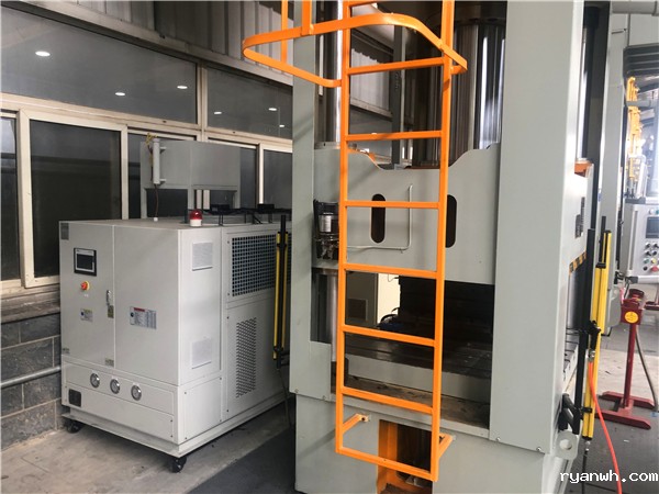 控温设备冷热一体机