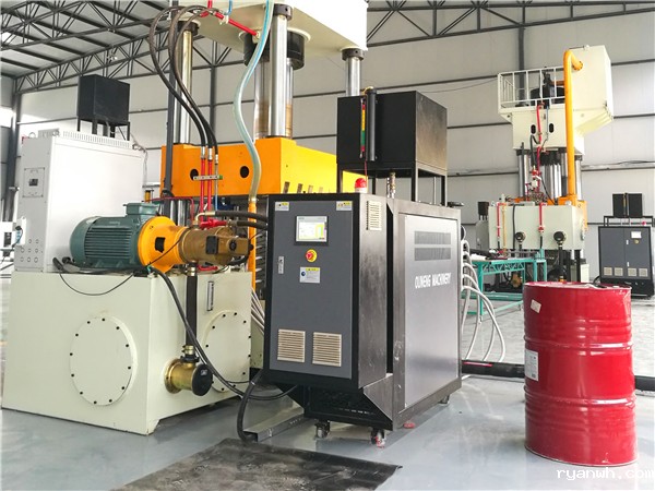 复合材料油温机价格贵吗？「必威app精装版苹果版下载安装教程机械」内部价格表告诉您答案