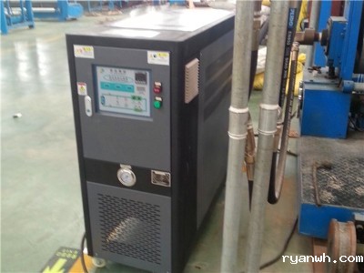 高温水式模温机厂家「必威app精装版苹果版下载安装教程机械」优质厂家更可靠