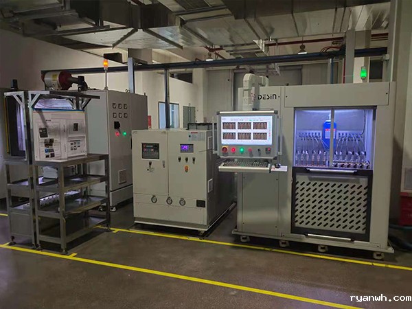 水冷式冷热一体机2