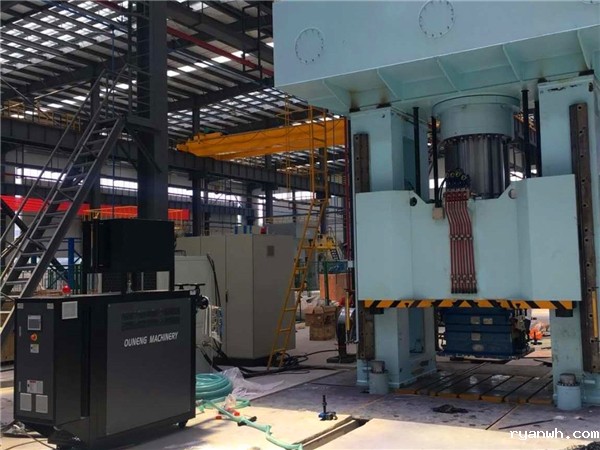 碳纤维模压成型-成型与控制因素[必威app精装版苹果版下载安装教程机械]