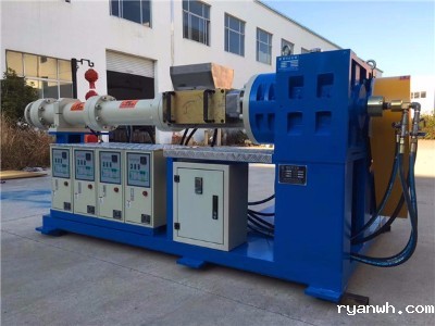 冷喂料挤出模温机温度控制系统，「必威app精装版苹果版下载安装教程机械」精度±0.5℃